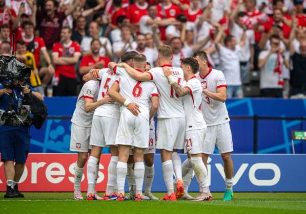 Fussball, Herren, Saison 2023 24, Euro 2024 Gruppe D (2. Spieltag) in Berlin, Polen - Österreich, Polen jubelt nach Tor zum 1:1 durch Krzysztof Piatek (Polen), 21.06. 2024, Copyright: xSebastianxRäppold MatthiasxKochx