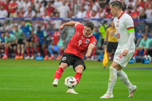 GER, Berlin, Fussball, Poland vs Austria, Gruppe D, Gruppenphase, UEFA EURO, EM, Europameisterschaft,Fussball 2024, MD3, SP, Olympia - Stadion Berlin, Marcel Sabitzer (Austria), zieht aufs Tor ab, 21.06. 2024, Copyright: HMBxMedia UwexKoch