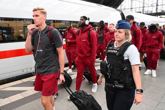 Belgium Media Activities - UEFA EURO, EM, Europameisterschaft,Fussball 2024 21 06 2024 COLOGNE, GERMANY - JUNE 21 : Kaminski Thomas goalkeeper of Belgium, Lukaku Romelu forward of Belgium pictured during team arrival at the railway station ahead of the UEFA EURO 2024 European Football Championship tournament group E stage match between Belgium and Romania at Cologne Stadium on June 21, 2024 in Cologne, Germany, 21 06 2024 Cologne Germany  Copyright: xVincentxKalutx