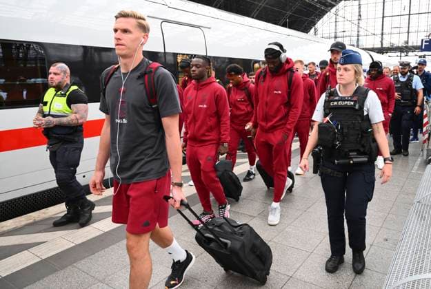 Sport Bilder des Tages Belgium Media Activities - UEFA EURO, EM, Europameisterschaft,Fussball 2024 21 06 2024 COLOGNE, GERMANY - JUNE 21 : Kaminski Thomas goalkeeper of Belgium pictured during team arrival at the railway station ahead of the UEFA EURO 2024 European Football Championship tournament group E stage match between Belgium and Romania at Cologne Stadium on June 21, 2024 in Cologne, Germany, 21 06 2024 Cologne Germany  Copyright: xVincentxKalutx