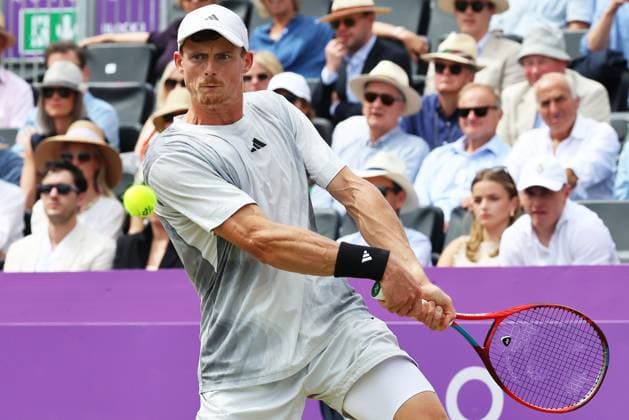 TENNIS - ATP, Tennis Herren Queen s Club Championships 2024 LONDON,ENGLAND,21.JUN.24 - TENNIS - ATP World Tour, Queen s Club Championships. Image shows Billy Harris (GBR).  GEPAxpictures xAlanxGrieves