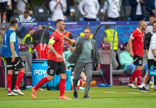 Fussball, Herren, Saison 2023 24, Euro 2024 Gruppe D (2. Spieltag) in Berlin, Polen - Österreich, v.l. Marko Arnautovic (Österreich), Trainer Ralf Rangnick (Österreich), Jubel nach Tor zum 1:3, 21.06. 2024, Copyright: xSebastianxRäppold MatthiasxKochx