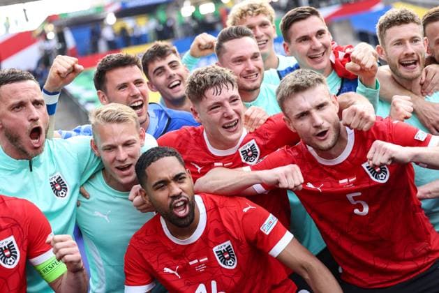 Sport Bilder des Tages SOCCER - UEFA EURO, EM, Europameisterschaft,Fussball 2024 BERLIN,GERMANY,21.JUN.24 - UEFA EURO 2024, group stage, Austria vs Poland. Image shows the rejoicing of AUT.  GEPAxpictures xArminxRauthner