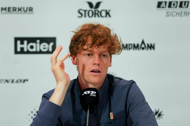 Jannik Sinner (Italy) stellt sich bei der Pressekonferenz den Fragen der Journalisten, TERRA WORTMANN Open 2024, Jannik Sinner vs Jan-Lennard Struff, Gerry-Weber-Stadion, 21.06.2024, Halle, Deutschland.