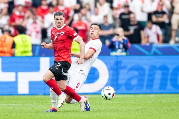 UEFA EURO, EM, Europameisterschaft,Fussball 2024: Polen - Österreich; 21.06.2024 Jan Bednarek (Polen, 5), Marcel Sabitzer (Österreich, 9) UEFA EURO 2024: Polen - Österreich; Olympiastadion, Berlin; 21.06.2024 Copyright: xBEAUTIFULxSPORTS Buriakovx