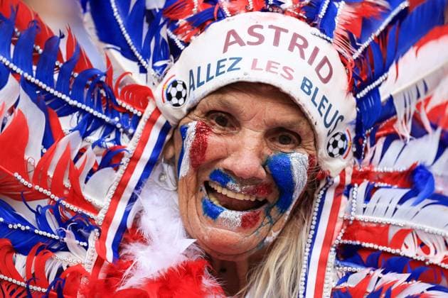 Sport Bilder des Tages Football - UEFA EURO, EM, Europameisterschaft,Fussball 2024 - Group D - Netherlands v France 21st June 2024 - UEFA EURO 2024 - Group D - Netherlands v France - A France fan with French flags painted on their face - Photo: Simon Stacpoole Offside. Leipzig Germany Copyright: xSimonxStacpoolexOffside
