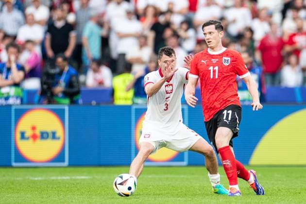 UEFA EURO, EM, Europameisterschaft,Fussball 2024: Polen - Österreich; 21.06.2024 Pawel Dawidowicz (Polen, 3), Michael Gregoritsch (Österreich, 11) UEFA EURO 2024: Polen - Österreich; Olympiastadion, Berlin; 21.06.2024 Copyright: xBEAUTIFULxSPORTS Buriakovx