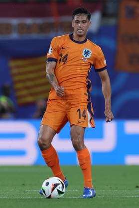 Fußball UEFA EURO, EM, Europameisterschaft,Fussball 2024 Gruppenphase 2. Spieltag Niederlande - Frankreich am 21.06.2024 im Leipzig Stadion in Leipzig Tijjani Reijnders ( Niederlande )