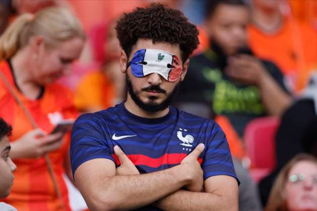 Netherlands v France: Group D - UEFA EURO, EM, Europameisterschaft,Fussball 2024 French Fan wearing mask before the UEFA EURO 2024 group stage match between Netherlands and France at Football Stadium Leipzig on June 21, 2024 in Leipzig, Germany. Leipzig Football Stadium Leipzig Germany Germany Copyright: xRichardxSellers Sportsphoto APLx 14041973