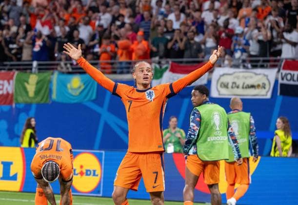 Fussball, Herren, Saison 2023 24, UEFA EURO, EM, Europameisterschaft,Fussball 2024, Gruppe D (2. Spieltag) in Leipzig, Niederlande - Frankreich, Xavi Simons (Niederlande) ärgert sich über sein nicht gegebenes Tor, 21.06. 2024, Copyright: xMatthiasxKochx