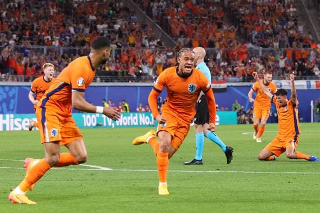 2024-06-21 Netherlands v France - Group D - UEFA EURO, EM, Europameisterschaft,Fussball 2024 LEIPZIG, GERMANY - JUNE 21: Xavi Simons of the Netherlands celebrates after scoring the team s first goal which was cancelled during the Group D - UEFA EURO 2024 match between Netherlands and France at Red Bull Arena on June 21, 2024 in Leipzig, Germany. (Photo by Peter Lous BSR Agency) Leipzig Germany Content not available for redistribution in The Netherlands directly or indirectly through any third parties. Copyright: xBSRxAgencyx