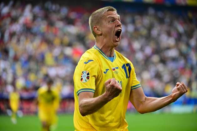 Sport Bilder des Tages Torjubel zum 1:1 durch Mykola Shaparenko 19 (Ukraine), Slowakei vs. Ukraine, Fussball, UEFA EURO, EM, Europameisterschaft,Fussball 2024, Gruppenphase, 2. Spieltag, 21.06.2024 Düsseldorf Nordrhein-Westfalen Deutschland