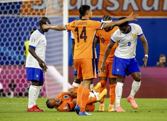 LEIPZIG - Xavi Simons of Holland on the ground during the UEFA EURO, EM, Europameisterschaft,Fussball 2024 group D match between the Netherlands and France at the Leipzig Stadium on June 21, 2024 in Leipzig, Germany. ANP KOEN VAN WEEL UEFA EURO 2024 2024 xVIxANPxSportx xxANPxIVx 501708371 originalFilename: 501708371.jpg