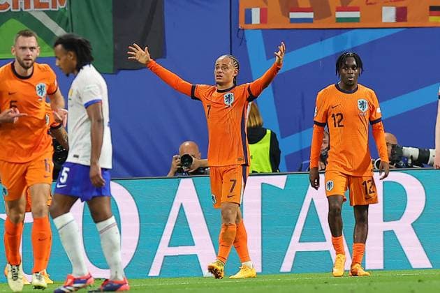 Niederlande - Frankreich UEFA EURO, EM, Europameisterschaft,Fussball 2024 Leipzig, 21.06.2024, Leipzig Stadium, UEFA EURO 2024 Germany , Gr. D Vorrunde , Niederlande - Frankreich 0:0 , Im Bild: Xavi Simons (7, Niederlande) nach aberkanntem Tor ,