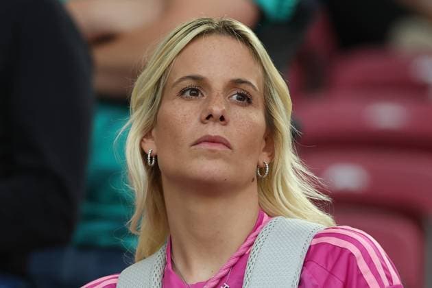 EM 2024: Deutschland - Ungarn am 19.06.2024 in der Stuttgart Arena in Stuttgart Sina Groß Gross, Ehefrau von Pascal Groß Gross (Deutchland 5) *** European Championship 2024 Germany Hungary on 19 06 2024 in the Stuttgart Arena in Stuttgart Sina Gross Gross, wife of Pascal Gross Gross Germany 5 MH