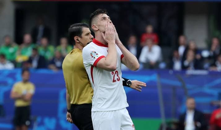 Krzysztof Piatek enttäuscht nach vergebener Torchance Enttäuschung Fußball Fussball Europameisterschaft Euro 2024 EM Herren Saison 2023 2024 21.06.2024 Polen POL vs. Österreich AUT in Berlin DFL regulations prohibit any use of photographs as image sequences and or quasi-video.