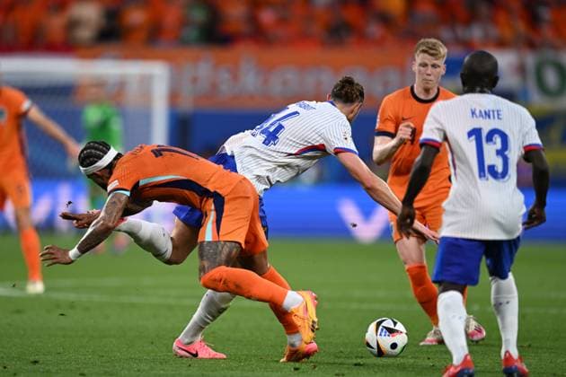Adrien Rabiot (France) Memphis Depay (Netherlands) during the UEFA EURO, EM, Europameisterschaft,Fussball Germany 2024 match between Netherlands 0-0 France at Leipzig Stadium on June 21, 2024 in Leipzig, Germany. Noxthirdxpartyxsales  (257225274)