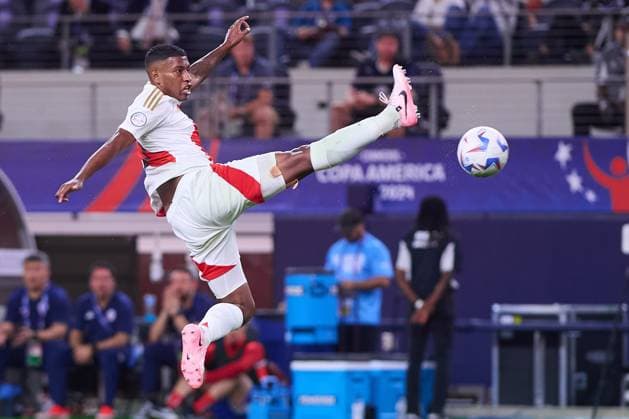 RECORD DATE NOT STATED Copa America USA 2024 Peru vs Chile Miguel Araujo of Peru during the game between Peru and Chile as part of the CONMEBOL Copa America USA 2024 group A, at AT-T Stadium, on June 21, 2024 in Arlington, Texas, United States. ARLINGTON TEXAS UNITED STATES  Copyright: xJONATHANxDUENASx 20240621204216_CA_GA_2024_PER_CHI_ARAUJO206