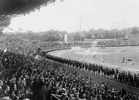 Archivbilder der Woche SPORT KW25 1924 Summer Olympics, A general view of opening ceremonies at the 1924 Summer Olympics at Colombes Stadium, Paris, France, July 15, 1924. (AP Photo) NO ARCHIVING, EDITORIAL USE ONLY, NO USE IN BOOKS WITHOUT CONSENT Paris FRA  Copyright: xx 0624385925st
