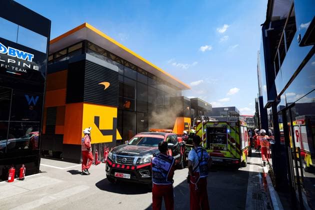McLaren F1 Team motorhome on fire in the paddock during the Formula 1 Aramco Gran Premio de Espana 2024, 10th round of the 2024 Formula One World Championship, WM, Weltmeisterschaft from June 21 to 23, 2024 on the Circuit de Barcelona-Catalunya, in Montmeló, Spain - F1 - SPANISH GRAND PRIX 2024 DPPI Panoramic  240622_R10_SPAGNA_DP_FGOO0850