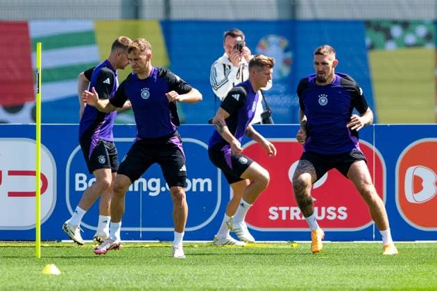 Chris Fuehrich (Deutschland 11), Toni Kroos (Deutschland , 08), Robert Andrich (Deutschland , 23), Joshua Kimmich (Deutschland , 06), GER, EURO 2024, Abschlusstraining Deutschland, vor Schweiz vs Deutschland, Fussball Europameisterschaft, Herzogenaurach, 22.06.2024 GER, EURO 2024, Abschlusstraining Deutschland, vor Schweiz vs Deutschland, Fussball Europameisterschaft, Herzogenaurach, 22.06.2024 Herzogenaurach Copyright: xEibner-Pressefoto FlorianxWieganx EP_FWD