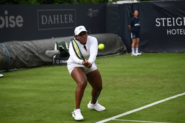 22.06.2024 Bad Homburg vor der Höhe Rasentennisturnier der WTA, Tennis Damen vom 22.6. bis 29.6.2024 Bad Homburg Open 2024 Match Wiktorija Konstantinowa Tomowa (Bulgarien) gegen Taylor Townsend (USA) Bild zeigt: Taylor Townsend (USA)