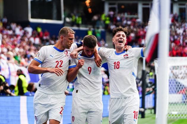 Torjubel Jubel Tschechien nach Tor zum 0:1 Adam Hlozek (Tschechien, 09), wegen Handspiel nach VAR Entscheidung, Videoschiedsrichter, Videobeweis ABERKANNT GER, Georgien vs. Tschechien, Fussball Europameisterschaft, UEFA EURO, EM, Europameisterschaft,Fussball 2024, Spieltag 2, 22.06.2024 GER, Georgien vs. Tschechien, Fussball Europameisterschaft, UEFA Euro 2024, Spieltag 2, 22.06.2024 Hamburg Copyright: xEibner-Pressefoto MarcelxvonxFehrnx EP_MFN
