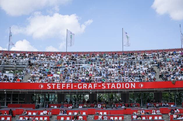Steffi-Graf-Stadion - voll besetzte obere Tribüne, ecotrans Ladies Open 2024, Berlin, LTTC Rot-Weiß , 22.06.2024, Copyright: xClaudioxGärtnerx