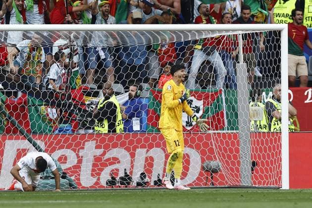 DORTMUND, Signal Iduna Park, 22-06-2024 , European Football Championship Euro2024, Group stage match no.23 between Turkiye and Portugal. Turkiye goalkeeper Altay Bayindir disappointed aftre 0-2 Turkiye - Portugal (Euro2024)  x25565642x Copyright: