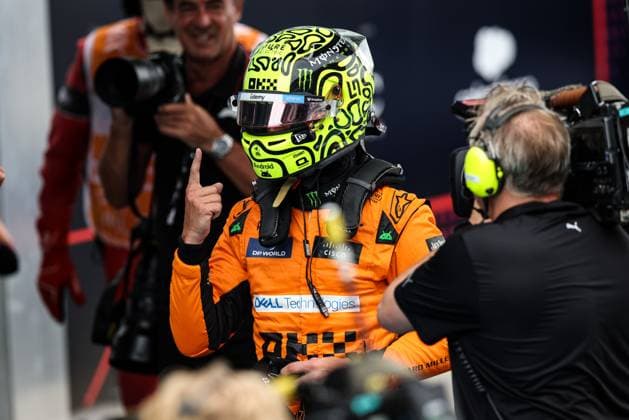 NORRIS Lando (gbr), McLaren F1 Team MCL38, portrait during the Formula 1 Aramco Gran Premio de Espana 2024, 10th round of the 2024 Formula One World Championship, WM, Weltmeisterschaft from June 21 to 23, 2024 on the Circuit de Barcelona-Catalunya, in Montmeló, Spain - F1 - SPANISH GRAND PRIX 2024 DPPI Panoramic  240622_R10_SPAGNA_DP_XB5_5511