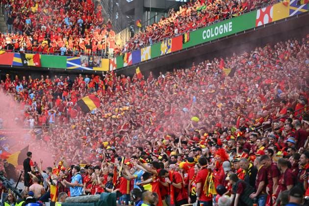 Sport Bilder des Tages Belgium v Romania Group E - UEFA EURO, EM, Europameisterschaft,Fussball 2024 COLOGNE, GERMANY - JUNE 22 : Belgian supporters and fans ahead of the UEFA EURO 2024 European Football Championship tournament group E stage match between Belgium and Romania at Cologne Stadium on June 22, 2024 in Cologne, Germany, 22 06 2024 Cologne Germany  Copyright: xVincentxKalutx