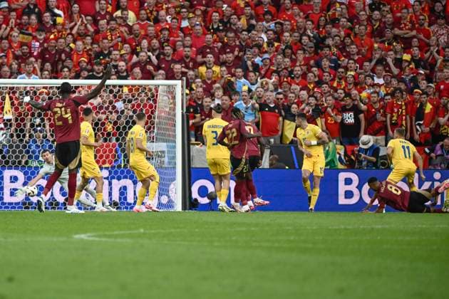 Youri Tielemans ( 8 of Belgium) erzielt das Tor zum 1:0 22.06.2024 Fussball Europameisterschaft in Deutschland Belgien vs Rumänien , Rheinenergiestadion, Koeln, NRW Germany