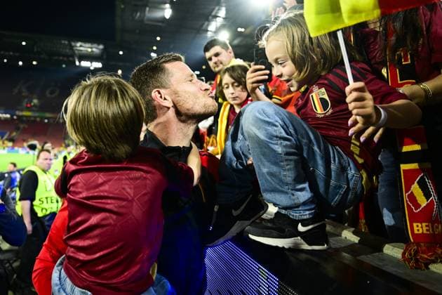 Belgium s Jan Vertonghen pictured with his children after a soccer game between Belgian national soccer team Red Devils and Romania, Saturday 22 June 2024 in Cologne, Germany, the second match in the group stage of the UEFA EURO, EM, Europameisterschaft,Fussball 2024 European championships. DIRKxWAEM  x95087592x