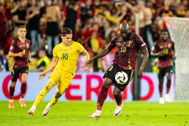 UEFA EURO, EM, Europameisterschaft,Fussball 2024: Belgien - Rumänien; 22.06.2024 Romelu Lukaku (Belgien, 10), Lanis Haagi (Rumänien, 10) UEFA EURO 2024: Belgien - Rumänien; Cologne Stadion, Köln; 22.06.2024 Copyright: xBEAUTIFULxSPORTS Buriakovx
