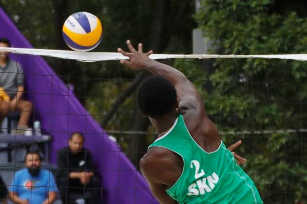 June 22, 2024, Tlaxcala, Ciudad de Mexico, Mexico: St. Clair Hodge 2 of Team Saint Kitts y Nevis competes against Team Costa Rica during the Men s match of Norceca 2024 Beach volleyball, Beachvolleyball Olympic Qualification Tournament . Costa Rica defeats Saint Kitts y Nevis 2 sets to 0. Tlaxcala Mexico - ZUMAe321 20240622_zsa_e321_008 Copyright: xEssenexHernandez xEyepixxGroupx