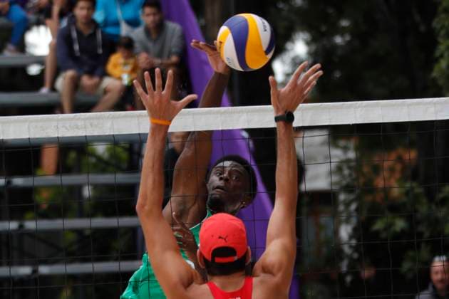 June 22, 2024, Tlaxcala, Ciudad de Mexico, Mexico: St. Clair Hodge 2 of Team Saint Kitts y Nevis competes against Team Costa Rica during the Men s match of Norceca 2024 Beach volleyball, Beachvolleyball Olympic Qualification Tournament . Costa Rica defeats Saint Kitts y Nevis 2 sets to 0. Tlaxcala Mexico - ZUMAe321 20240622_zsa_e321_015 Copyright: xEssenexHernandez xEyepixxGroupx