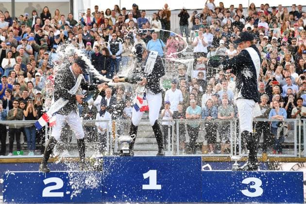 Bilder des Jahres 2024, Sport 06 Juni Sport Themen der Woche KW25 Sport Bilder des Tages Global Champions Tour Grand Prix of Paris lors de la 10eme Ã dition du Longines Paris Eiffel Jumping Ã la Plaine de Jeux de Bagatelle Ã Paris Kent Farrington (2eme), Jeanne Sadran (1ere) et Johan-Sebastian Gulliksen au Global Champions Tour Grand Prix of Paris lors de la 10eme Ã dition du Longines Paris Eiffel Jumping Ã la Plaine de Jeux de Bagatelle Ã Paris le 22 juin 2024. Perusseau-Veeren Bestimage Global Champions Tour Grand Prix of Paris during the 10th edition of the Longines Paris Eiffel Jumping at the Plaine de Jeux de Bagatelle in Paris on June 22nd 2024. Paris France  Copyright: xVeeren-Perusseau BestimagexVeeren-Perusseau Bestimagex