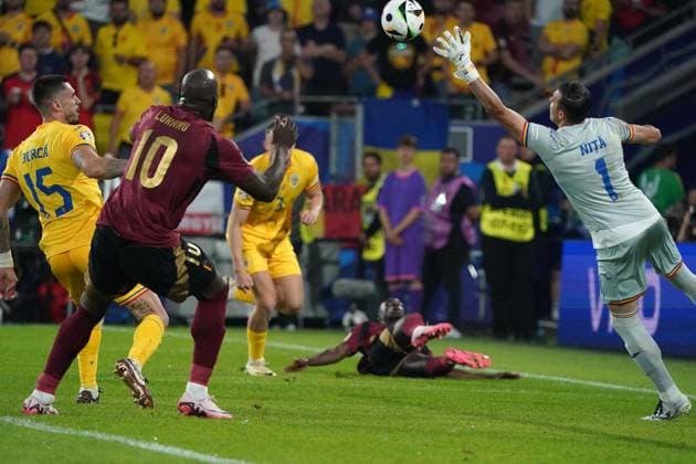 EURO 2024, Fussball, UEFA EURO, EM, Europameisterschaft,Fussball 2024, EM 2024, Gruppenphase, Gruppe E, Belgien-Rumänien KoelnStadion, Köln Florin Nita TW Rumänien , Romania ,Aktion, Einzelbild