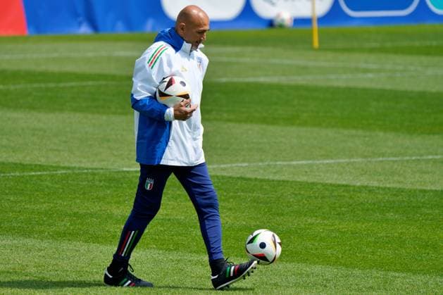 Luciano Spalletti head coach of Italy during UEFA EURO, EM, Europameisterschaft,Fussball 2024 - Italy training session, UEFA European Football Championship in Iserlohn, Germany, June 23 2024  Copyright: xx xx IPA_Agency_IPA47397964