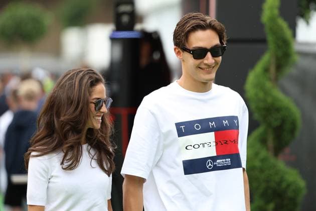 23.06.2024, xrarjax, Motorsport FIA Formel 1, Großer Preis von Spanien emspor, v.l. Paddock George Russell (Mercedes AMG Petronas) Startnummer 63 mit Freundin Carmen Montero,Mundt Barcelona