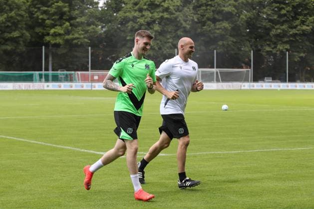 23.06.2024, xtgx, Fussball 2. Bundesliga, Hannover 96 Auftakttraining emspor, v.l. Josh Knight (Hannover) im Einzeltraining (DFL DFB REGULATIONS PROHIBIT ANY USE OF PHOTOGRAPHS as IMAGE SEQUENCES and or QUASI-VIDEO) Hannover