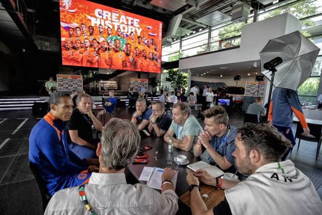 WOLFSBURG,23-06-2024, Training Camp of Team Netherlands in preparation of EURO 2024. Press meeting with players in the Volkswagen Autostadt Paviljoen. Virgil van Dijk talking to Dutch media Team Netherlands 23-6-2024  x25573444x Copyright:
