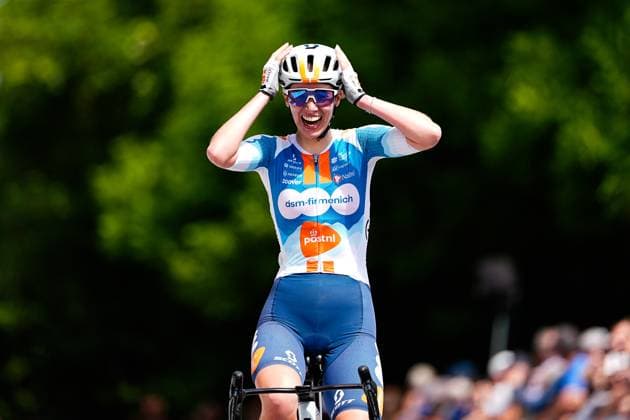 Sport Themen der Woche KW25 Sport Bilder des Tages 2024 Lloyds Bank National Road Championships Picture by Olly Hassell SWpix.com -- 23 06 2024 - British Cycling - 2024 Lloyds Bank National Road Championships - Women™s Road Race - Saltburn-by-the-Sea, North Yorkshire, England - Pfeiffer Georgi of Team DSM-Firmenich PostNL Wins the Women™s National Road Race and Retains the British Title Copyright: x xSWpix.comx(t axPhotographyxHubxLtd)xAlexxWhitehead SWpix.comx SWP-2416-1758