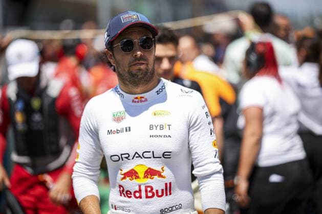 PEREZ Sergio (mex), Red Bull Racing RB20, portrait, starting grid during the Formula 1 Aramco Gran Premio de Espana 2024, 10th round of the 2024 Formula One World Championship, WM, Weltmeisterschaft from June 21 to 23, 2024 on the Circuit de Barcelona-Catalunya, in Montmeló, Spain - F1 - SPANISH GRAND PRIX 2024 DPPI Panoramic  240623_R10_SPAGNA_DP_EA022403_