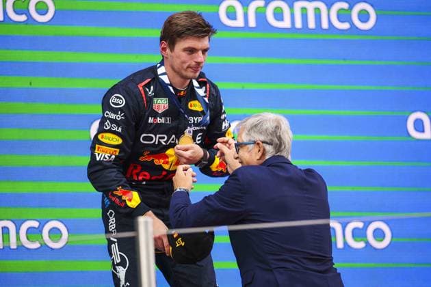 Podium VERSTAPPEN Max (ned), Red Bull Racing RB20, portrait and Carmelo Sanz De Barros, FIA President of the Senate during the Formula 1 Aramco Gran Premio de Espana 2024, 10th round of the 2024 Formula One World Championship, WM, Weltmeisterschaft from June 21 to 23, 2024 on the Circuit de Barcelona-Catalunya, in Montmeló, Spain - F1 - SPANISH GRAND PRIX 2024 DPPI Panoramic  240623_R10_SPAGNA_DP_EA017033