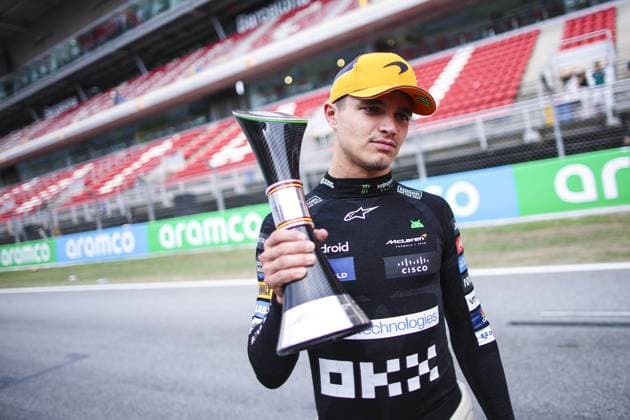 NORRIS Lando (gbr), McLaren F1 Team MCL38, portrait during the Formula 1 Aramco Gran Premio de Espana 2024, 10th round of the 2024 Formula One World Championship, WM, Weltmeisterschaft from June 21 to 23, 2024 on the Circuit de Barcelona-Catalunya, in Montmeló, Spain - F1 - SPANISH GRAND PRIX 2024 DPPI Panoramic  240623_R10_SPAGNA_DP_EA018112