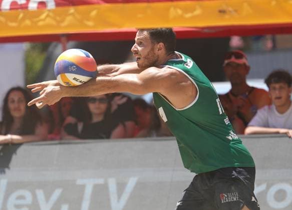 VolleyBall World Beach Pro Tour 2024 in Messina Davide Benzi of the Italian national team, Nationalteam is playing the final stages of the Volleyball World Beach Pro Tour 2024 match for the 3rd place final in Messina, Italy, on June 23, 2024 Messina Italy  Copyright: xGabrielexMaricchiolox originalFilename:maricchiolo-volleyba240623_npY5L.jpg