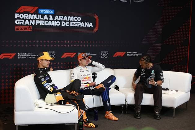 Formel 1 Aramco Grand Prix von Spanien 2024 23.06.2024, Circuit de Catalunya, Barcelona, Formel 1 Aramco Grand Prix von Spanien 2024 , im Bild Pressekonferenz mit Max Verstappen (NLD), Oracle Red Bull Racing, Lando Norris (GBR), McLaren F1 Team und Lewis Hamilton (GBR), Mercedes-AMG Petronas Formula One Team