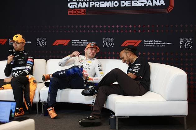 23.06.2024, Circuit de Catalunya, Barcelona, Formel 1 Aramco Grand Prix von Spanien 2024 , im Bild Pressekonferenz mit Max Verstappen (NLD), Oracle Red Bull Racing, Lando Norris (GBR), McLaren F1 Team und Lewis Hamilton (GBR), Mercedes-AMG Petronas Formula One Team Defodi-506_20240623_hbr_6365