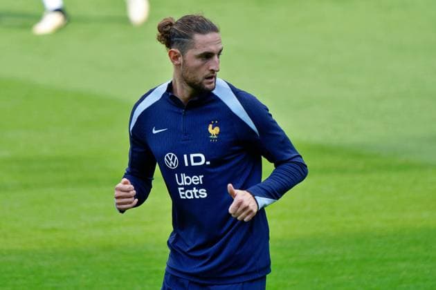 Adrien Rabiot of France during the training session at the Home Deluxe Arena in Paderbon, Germany on 23 June 2024. during UEFA EURO, EM, Europameisterschaft,Fussball 2024 - France training session, UEFA European Football Championship in Leipzig, Germany, June 23 2024  Copyright: xx xx IPA_Agency_IPA47408752